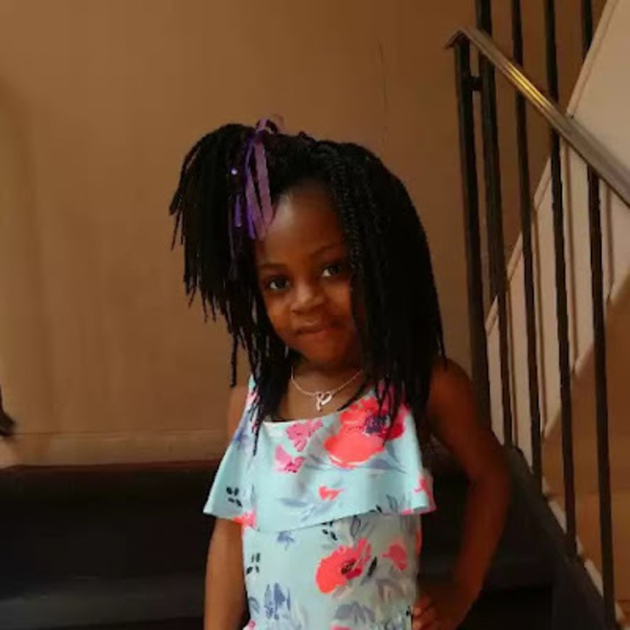 Meet your Posher, Mercy - Picture 1 of 1